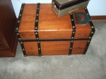 Trunk with a Flat Top