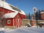 Barn_Windmill,_Water_Tank,_Gas_Pump